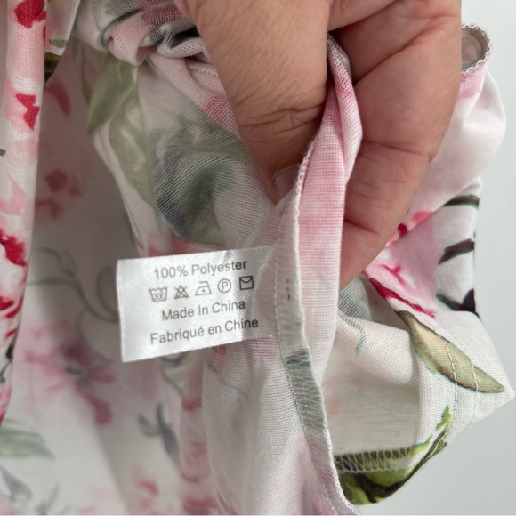 Show Me Your Mumu Brie Robe Gardens Of Blooms Pink One Size OS - Picture 10 of 12